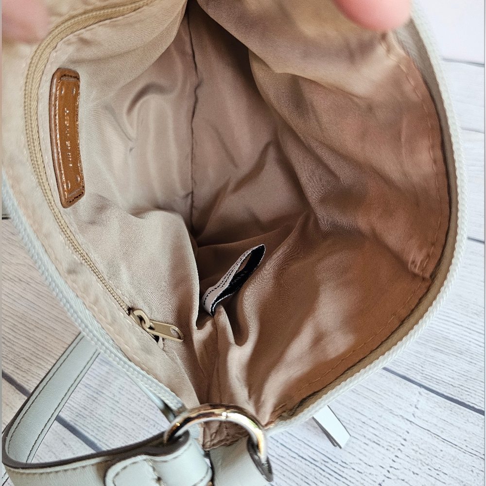 Y2K Nine West Light Gray Crossbody Bag - Picture 10 of 13